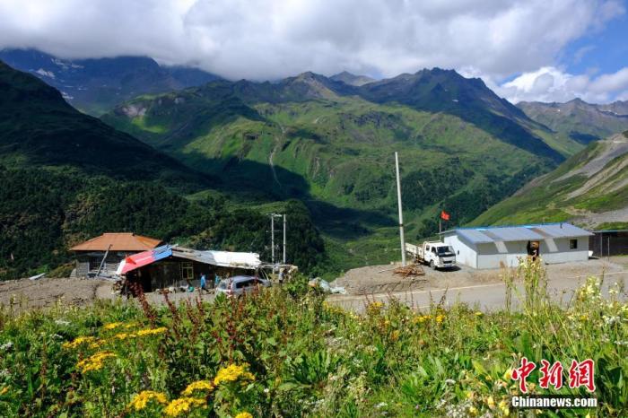 圖為8月6日，玉麥鄉(xiāng)卓嘎、央宗姐妹的牧場風光。 <a target='_blank' ><p  align=