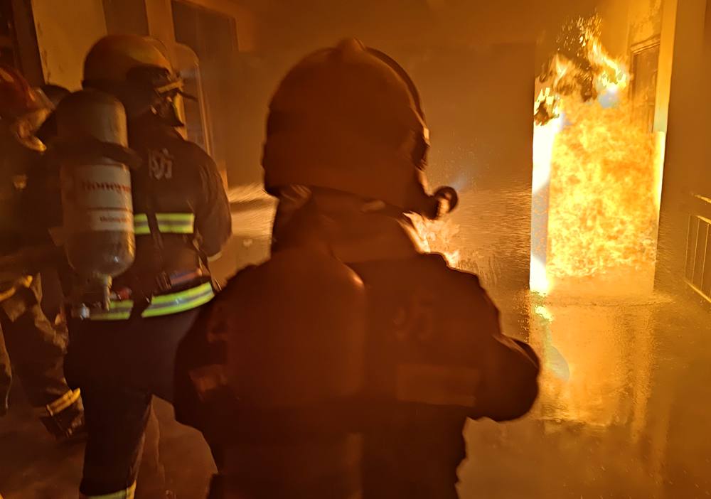 真火內(nèi)攻實(shí)操訓(xùn)練。