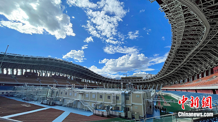 圖為8月15日，位于拉薩市柳梧新區(qū)拉薩市群眾文化體育中心內(nèi)的方艙醫(yī)院。 <a target='_blank' href='/'><p  align=