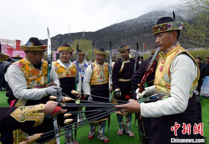 3月28日，參加響箭比賽的選手們。　李林 攝