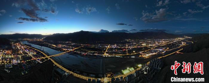 全球數(shù)字經(jīng)濟(jì)大會(huì)唯一永久分會(huì)場(chǎng)—拉薩數(shù)字經(jīng)濟(jì)潛力優(yōu)勢(shì)何在？