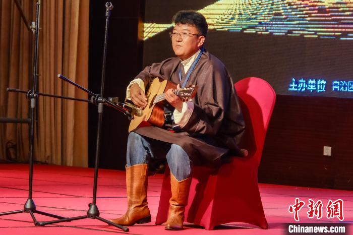 圖為選手進(jìn)行才藝展示?！∥鞑刈灾螀^(qū)旅發(fā)廳供圖