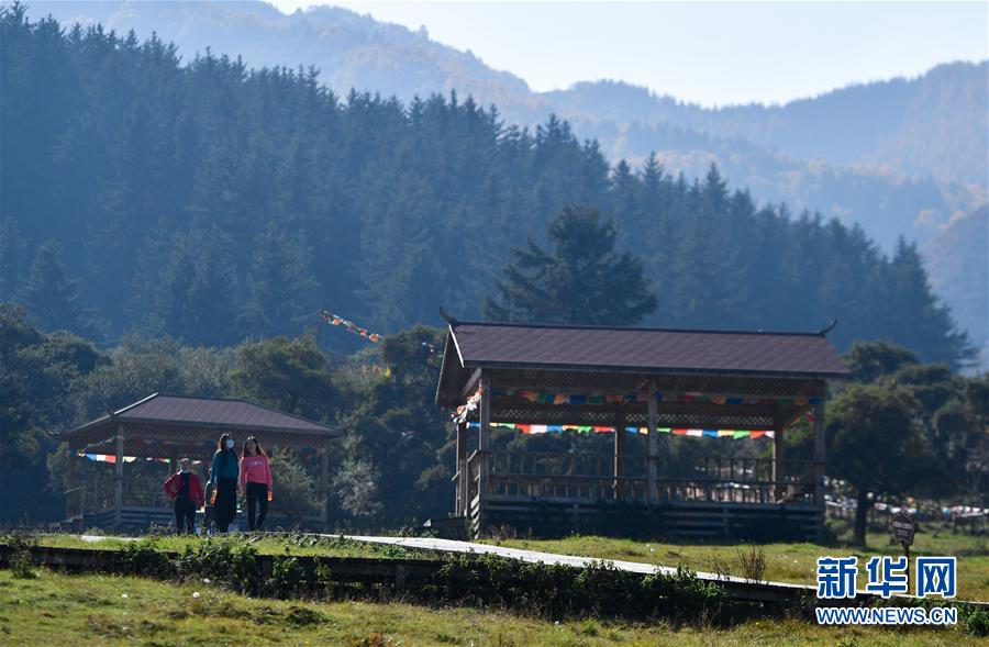 （全面建成小康社會“百城千縣萬村調(diào)研行”·圖文互動）（3）青?？柎澹骸肮夤鞔濉钡娜A麗轉(zhuǎn)身