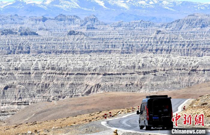 4月5日，西藏阿里札達土林?！±盍?攝