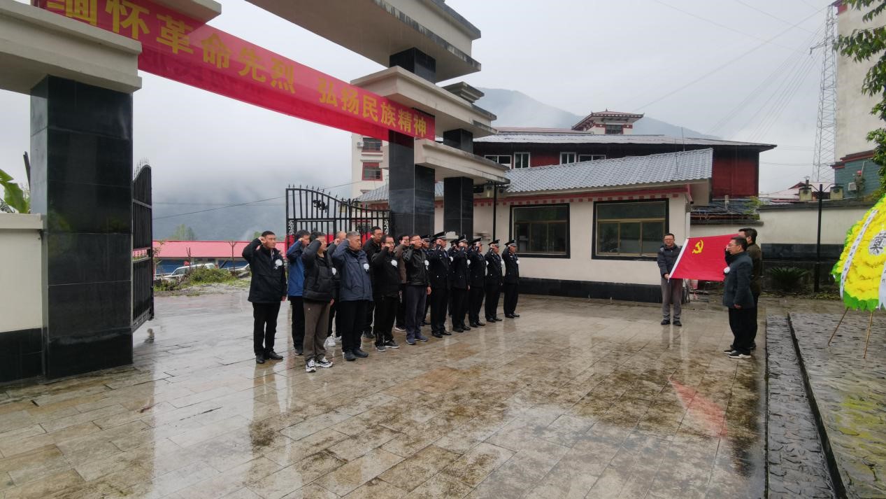 學黨史祭英烈強動力，扎實走好援藏路