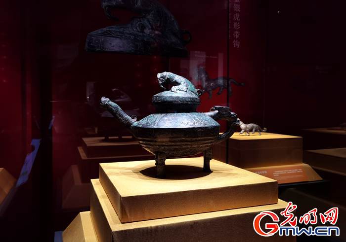【新春走基層】視頻丨虎年看虎展！來(lái)國(guó)博感受虎文化