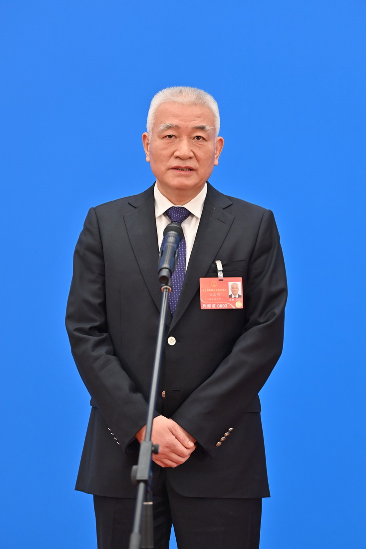 這是科學技術部部長王志剛通過網(wǎng)絡視頻方式接受采訪。新華社記者 李鑫 攝
